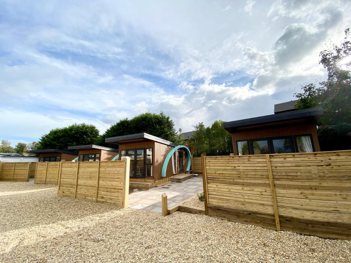 Elletson Park Wood Fired Hot Tubs, Caravans & Pods Pilling Extérieur photo