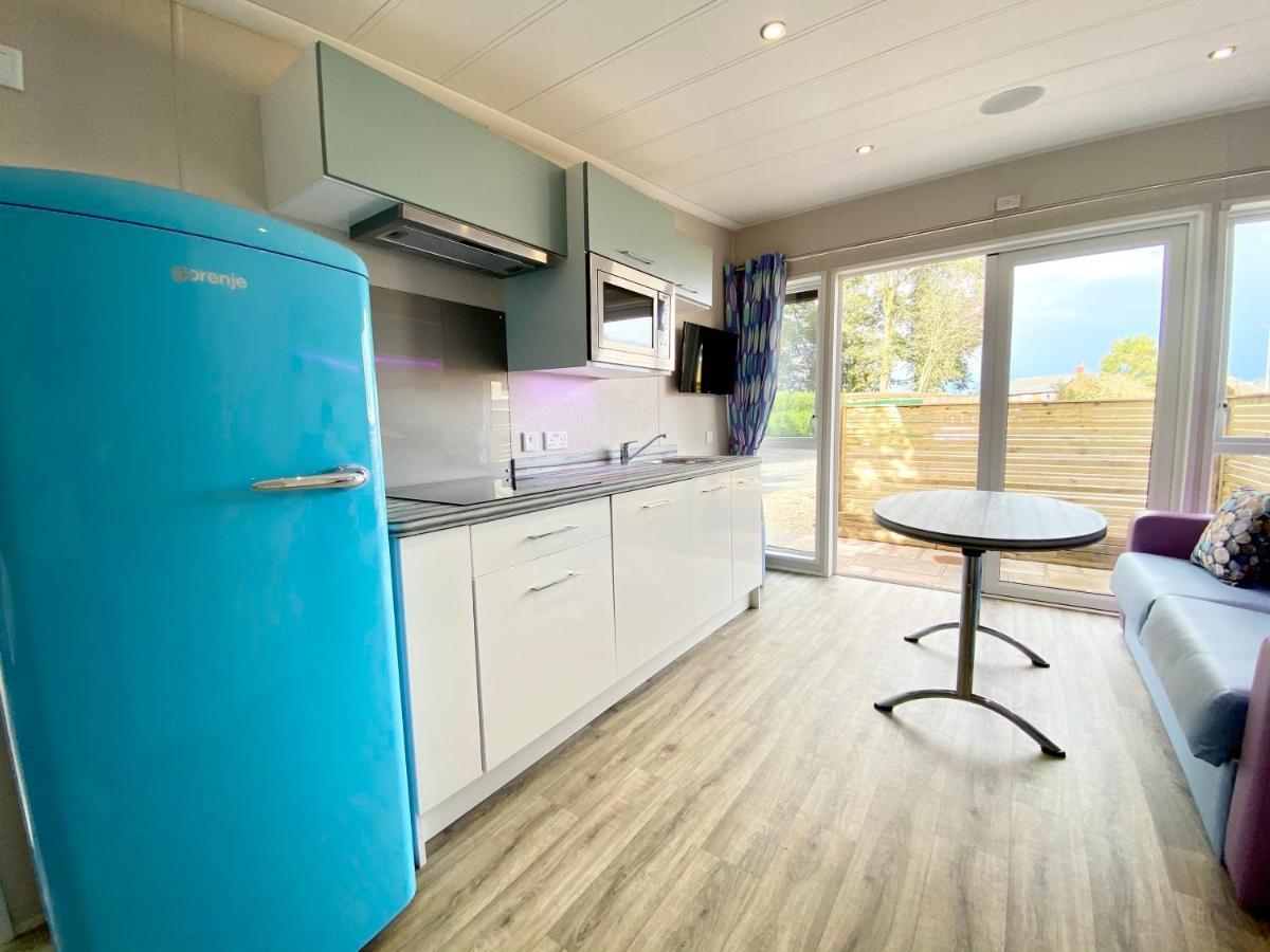 Elletson Park Wood Fired Hot Tubs, Caravans & Pods Pilling Extérieur photo