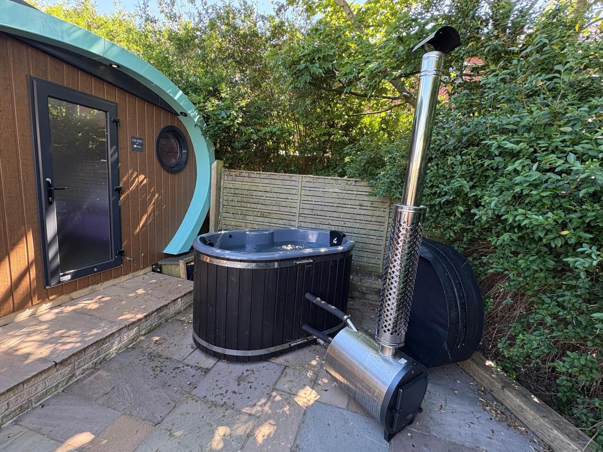 Elletson Park Wood Fired Hot Tubs, Caravans & Pods Pilling Extérieur photo